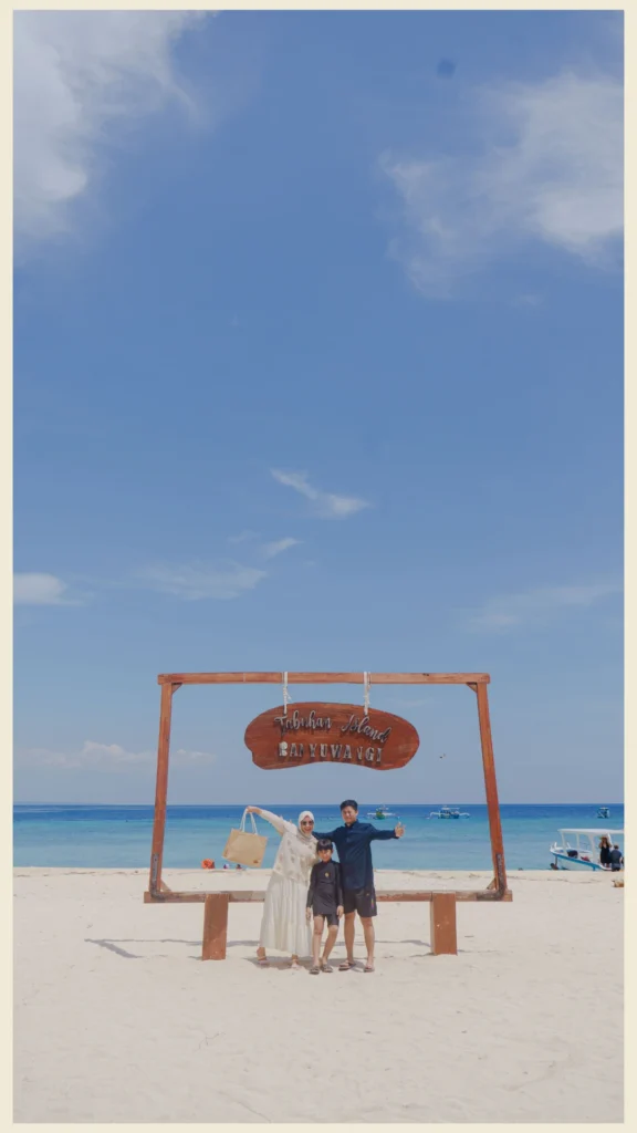 Pulau Tabuhan Banyuwangi Pasir Putih Paket Wisata Bahari